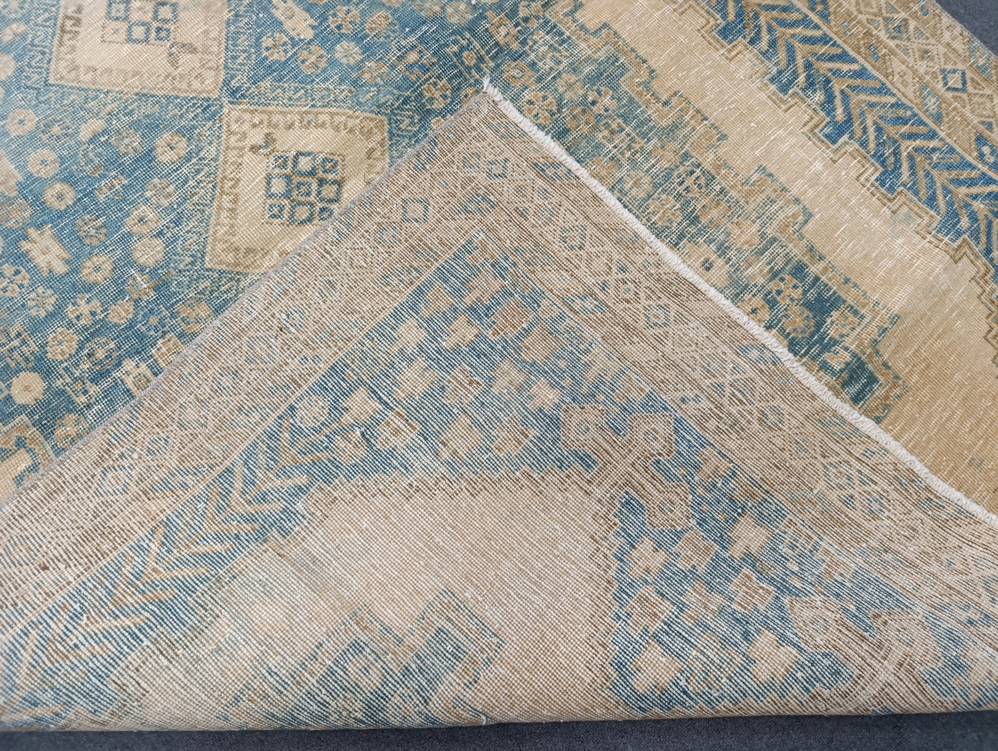 5x6.10 Vintage Rug, Handwoven Wool Anatolian Carpet, Faded Blue Beige Oriental Rug, Distressed Medallion Rug