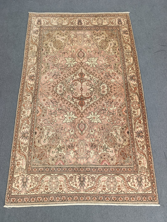 4'10" x 7'11" Vintage Floral Rug, Soft Pink Beige Oriental Carpet