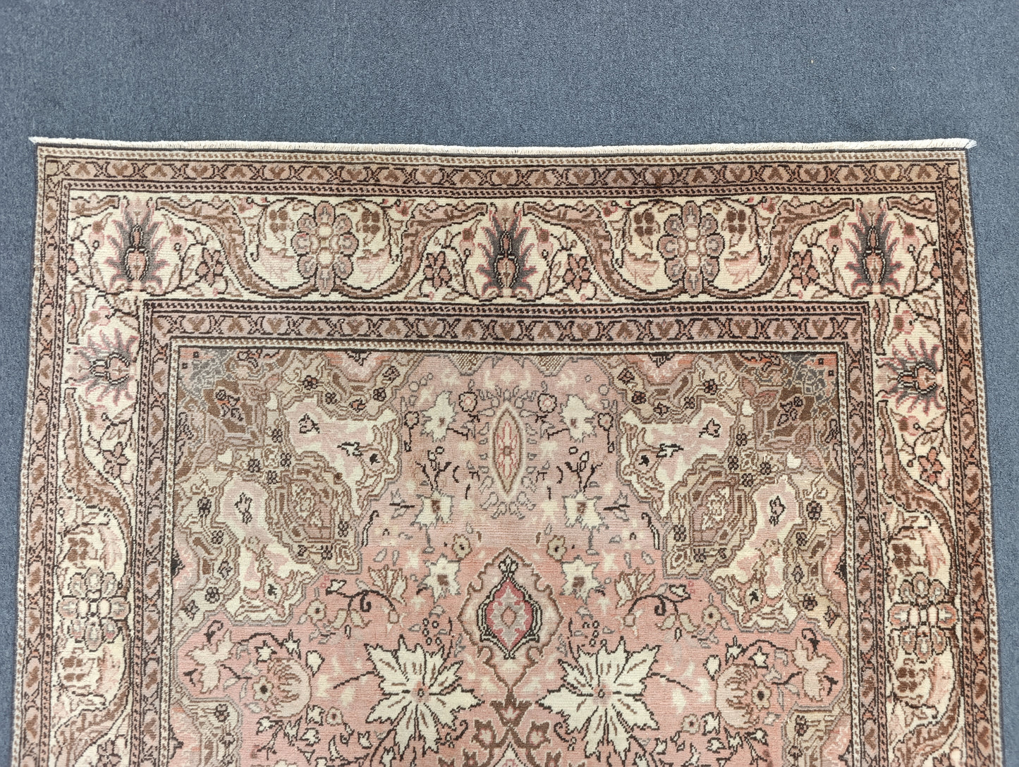 4'10" x 7'11" Vintage Floral Rug, Soft Pink Beige Oriental Carpet