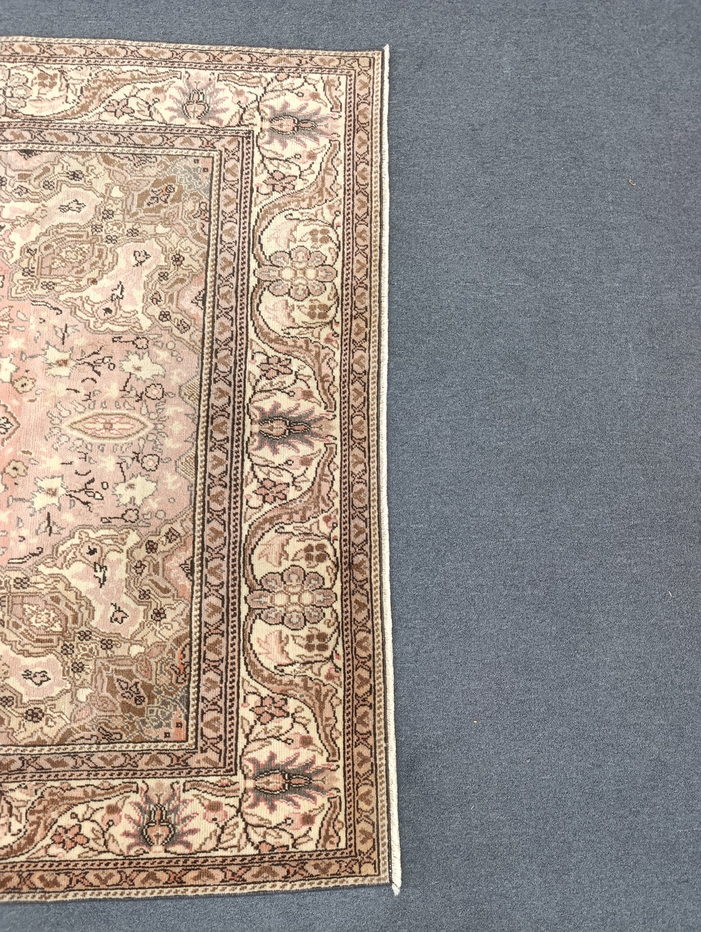 4'10" x 7'11" Vintage Floral Rug, Soft Pink Beige Oriental Carpet